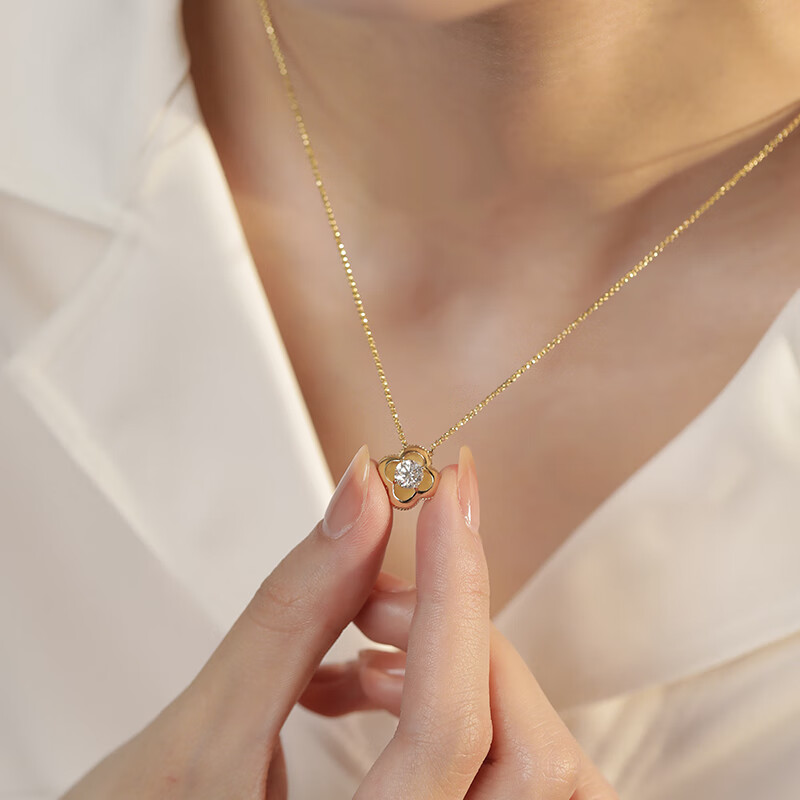 MANHE S925 Silver Four-Leaf Clover Moissanite Necklace for Women, 2026 New Light Luxury High-End Birthday Gift for Girlfriend