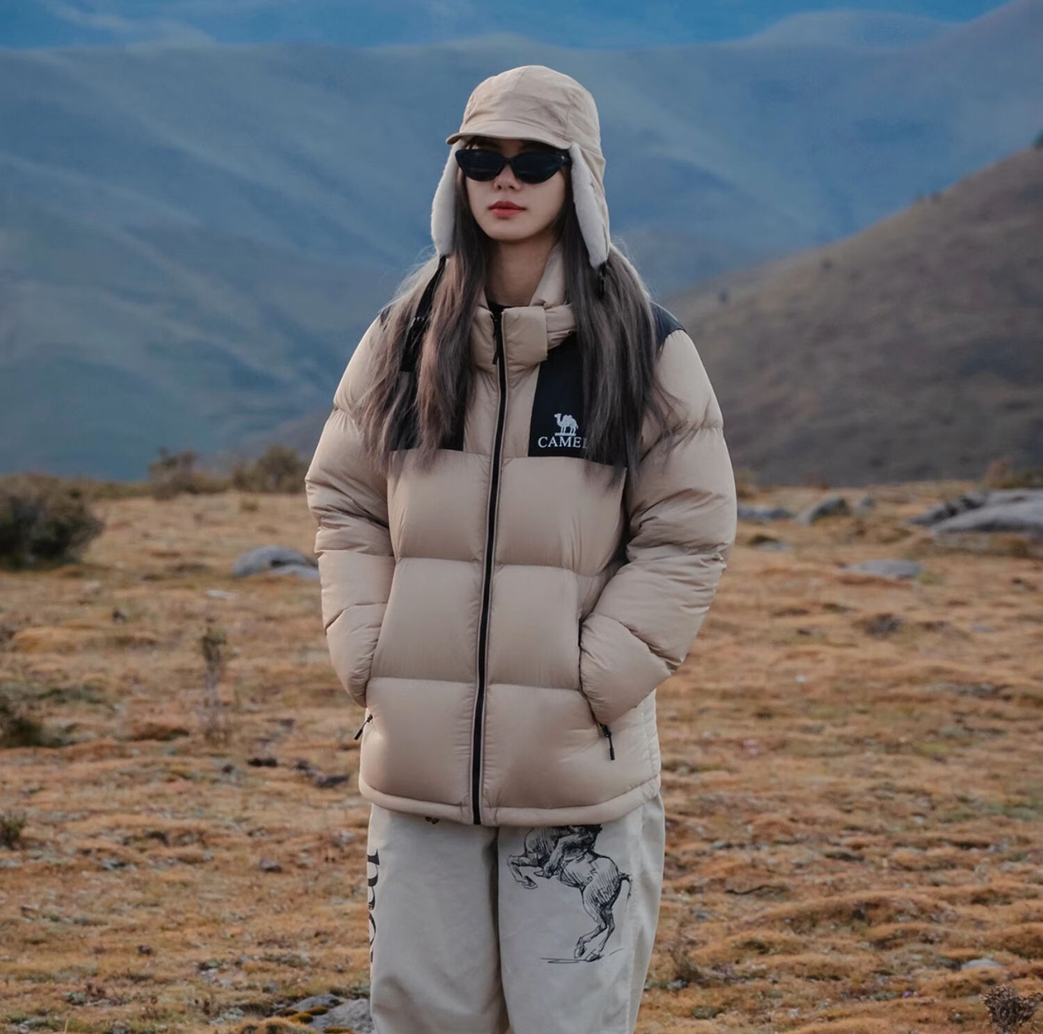 Luotuo (CAMEL) [Xiaotaiyang-Graphene] Autumn And Winter Outdoor down Jacket for Men And Women, Thickened Warm Puffer Coat 4