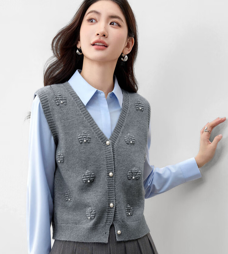Sentubila Women's Commuter V-Neck Knit Vest Autumn Thick Warm Single-Breasted Sleeveless Textured Stretch Outerwear Top 1