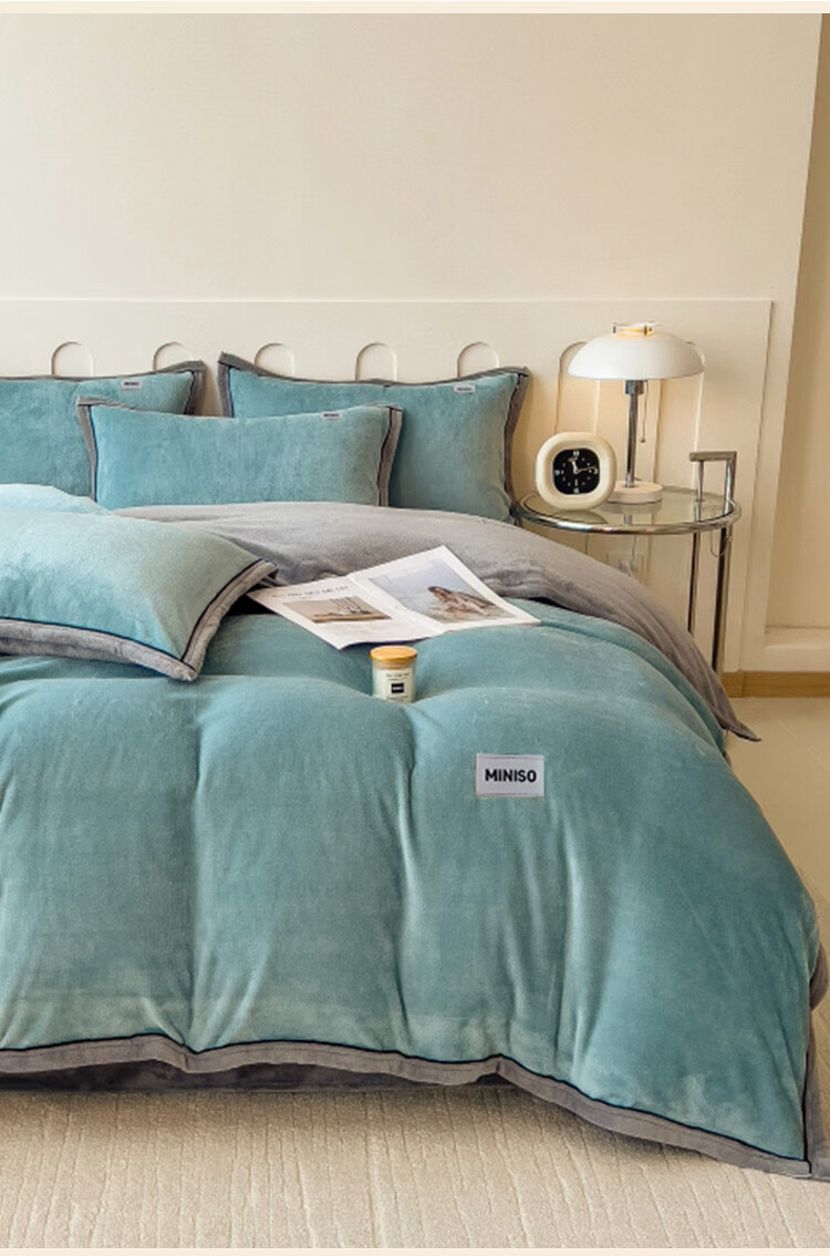MINISO Milk Velvet Four-Piece Bedding Set Thickened Fleece Bed Sheet and Duvet Cover 200x230cm for 1.5/1.8m Bed 20
