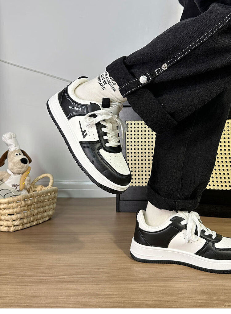 Huili Air Force One Couple Sneakers for Women And Men, Autumn Casual Shoes, Versatile Footwear for Women, White And Silver, Size 42 26