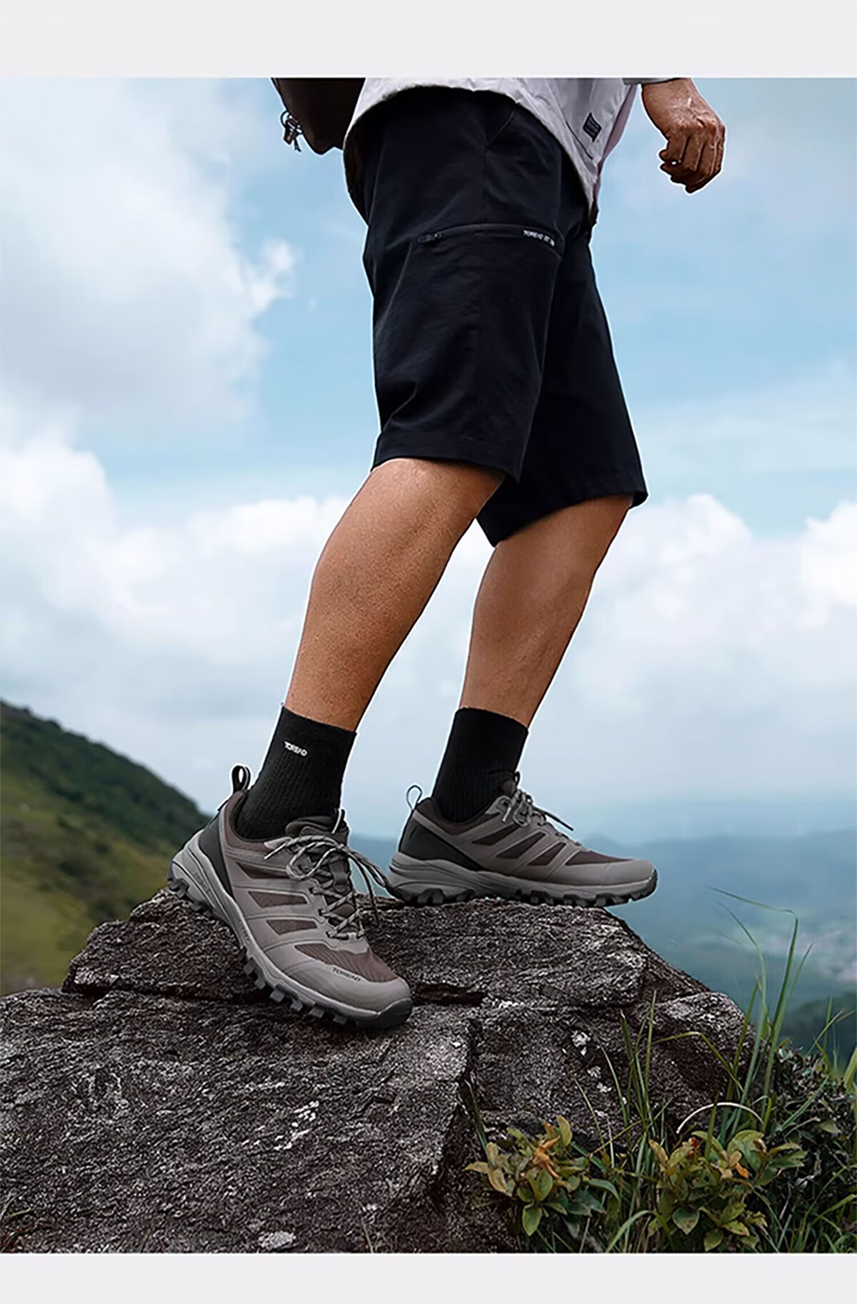 TOREAD Waterproof Hiking Shoes for Men, Autumn And Winter Outdoor Mountaineering Shoes, Non-Slip Comfortable Casual Sports Shoes TFAABN91766 13