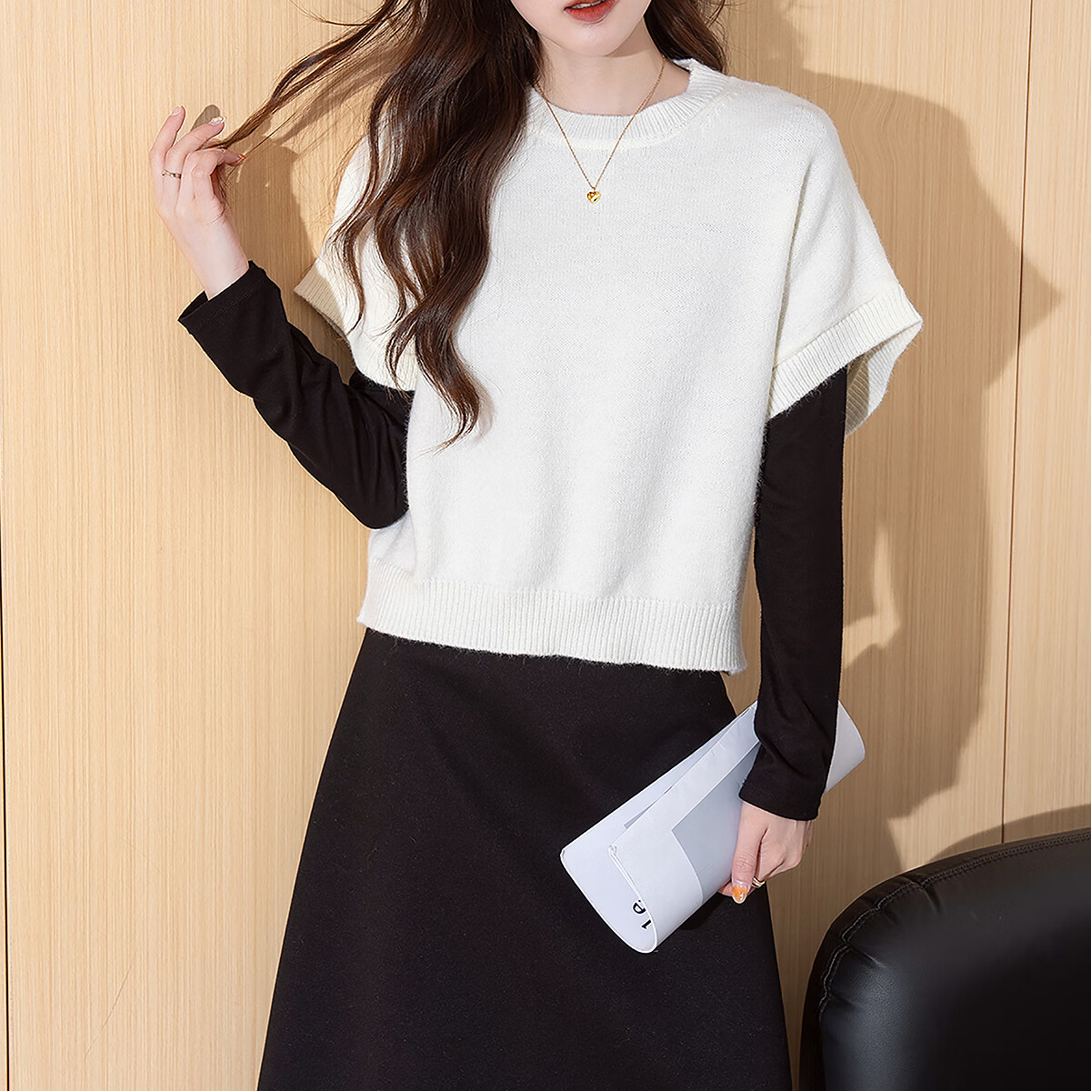 TonLion 2025 Autumn Winter Premium Minimalist Design Women's Crew Neck Pullover Vest