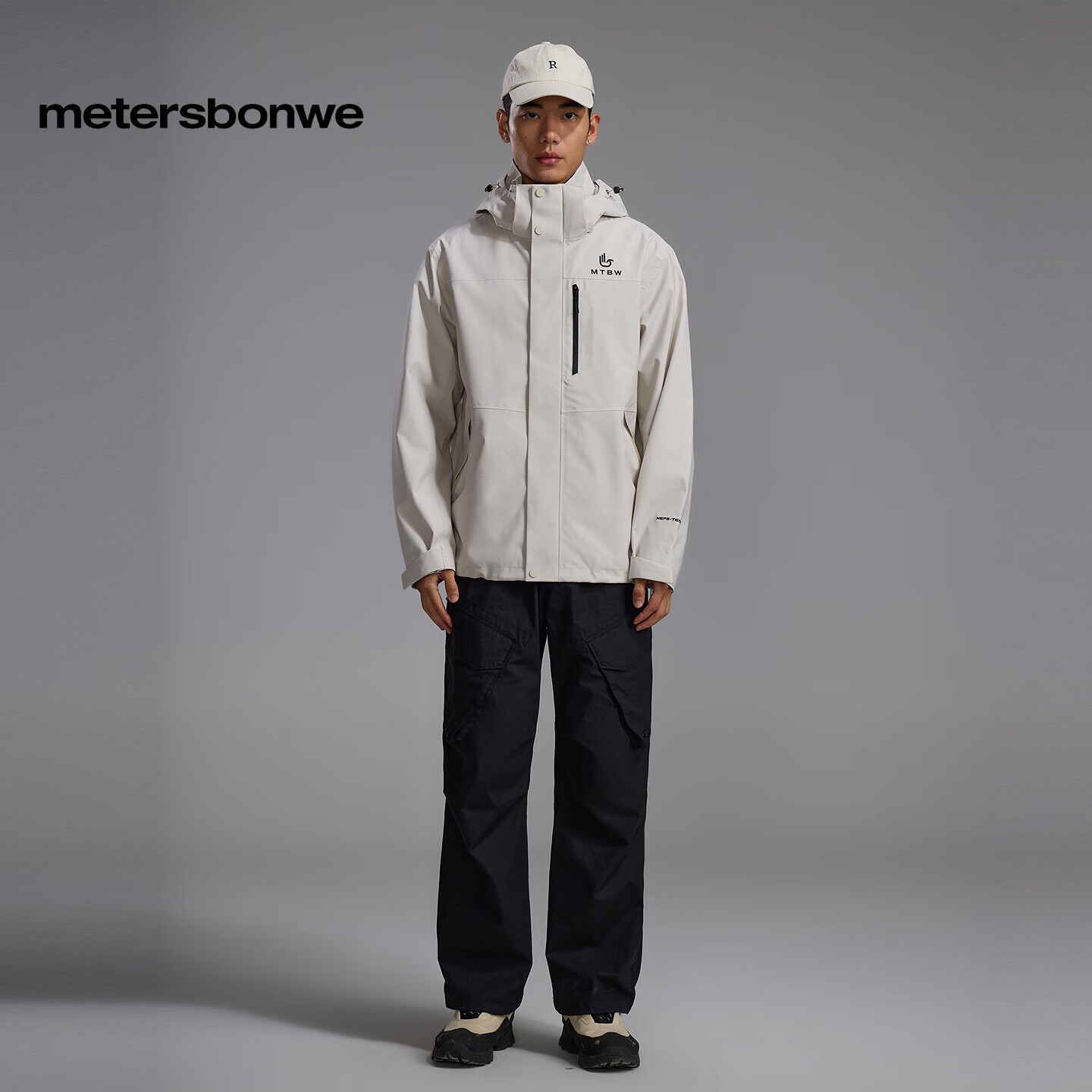 Meters Bonwe Unisex 3-in-1 Waterproof and Stain-Resistant Outdoor Fleece Jacket Set for Autumn and Winter