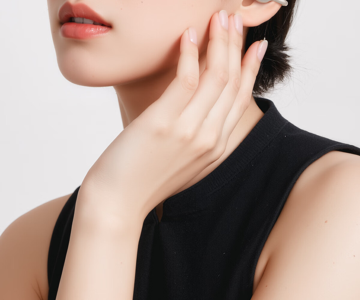 EDIFIER Clip-On Ear Clip Bluetooth Sports Earphones Fast Charging Long Battery Life Compatible with Apple Huawei Xiaomi OPPO Phones Festival Secret Night Blue 25