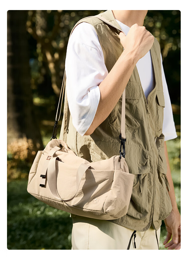 GOLF Shoulder Bag, Casual Crossbody Bag for Men And Women, Lightweight IPad And Phone Bag, Water-Resistant Outdoor Cycling Sports Small Backpack 3