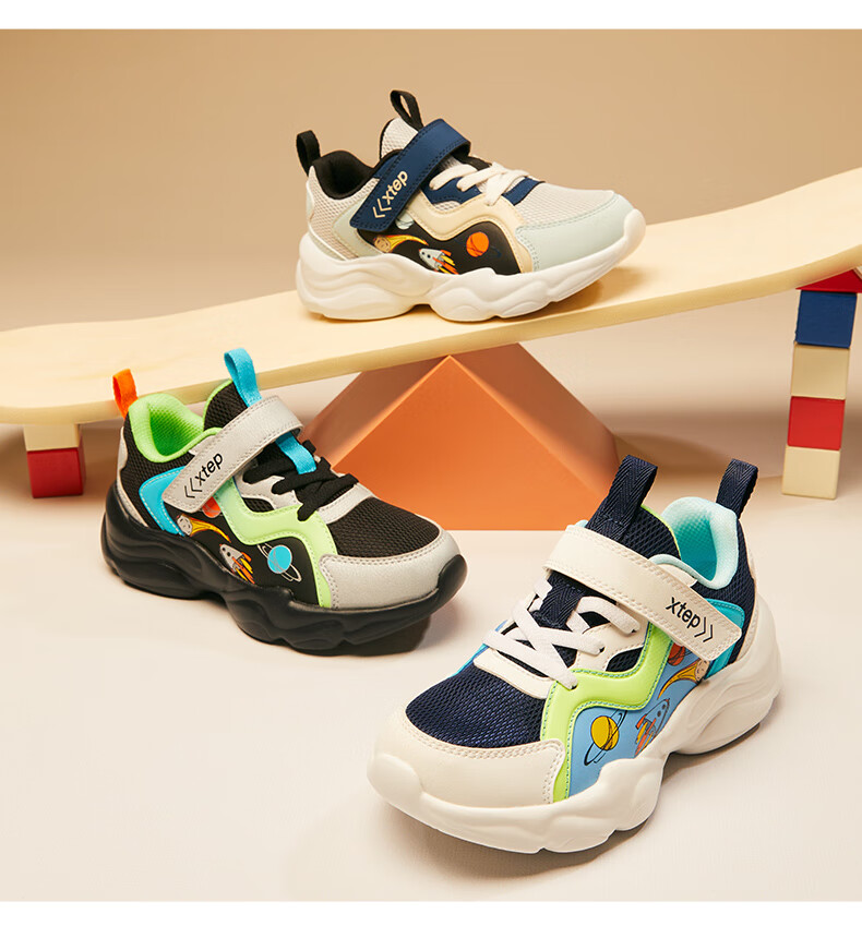 XTEP Kids Velcro Sports Shoes Boys Toddlers High-top Thick-soled Casual Shoes Deep Blue/Classic White Size 31 9