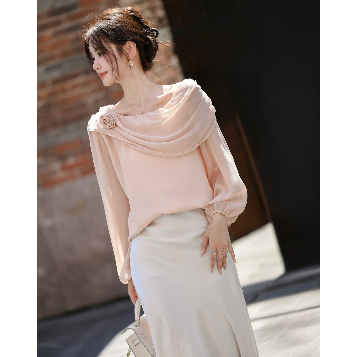 Mt Gentle Impression Spring Elegant Off-Shoulder Floral Decor Lightweight Shirt Women's Top