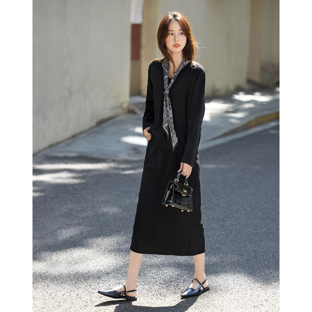 Demana Autumn V-Neck Batwing Sleeve Top and Elastic Waist Slit Skirt Women's Two-Piece Set (No Matching Required)