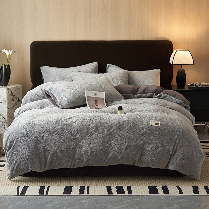 MUJI Milk Velvet Carved Four-Piece Set Coral Fleece Thickened Double-Sided Warm Bedding Sheet Duvet Cover 200*230cm Autumn Winter