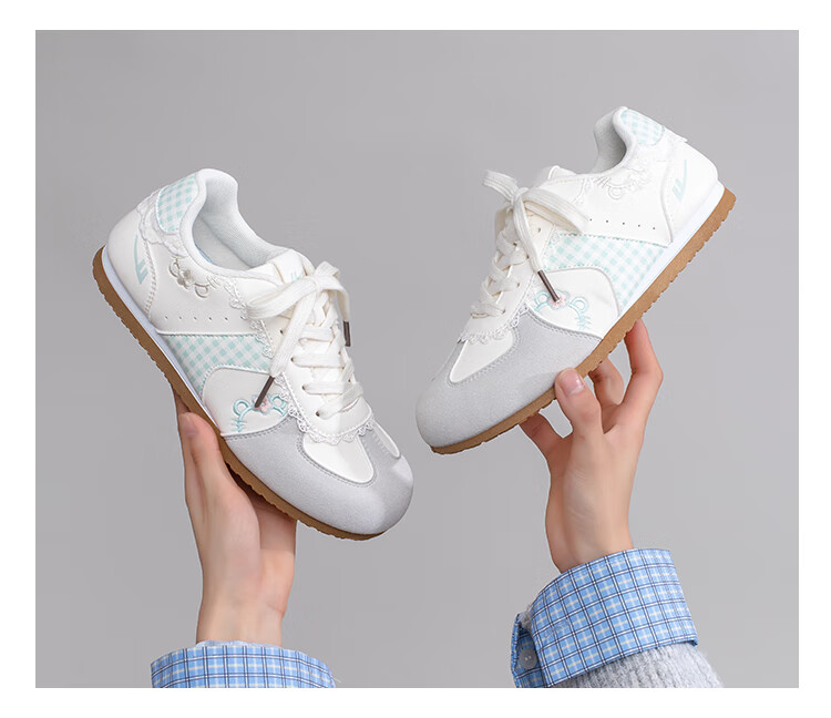 Warrior Women's Sweet Trendy German Training Shoes Spring Autumn New Versatile Casual Student Sports Sneakers Gray Green Size 36 5