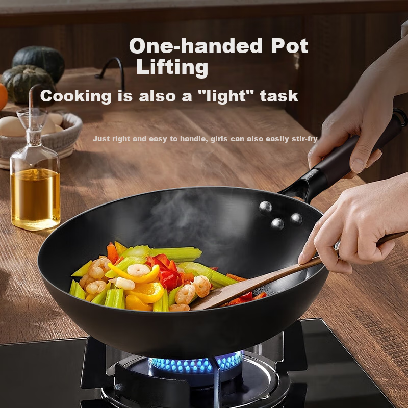 Royalstar Zhangqiu Wok Iron Pan Non-Coated Non-Stick Pan for Home Use Forged Stir-Fry Pan Flat Bottom Compatible with Induction Cooker And Open Flame with Lid 32cm