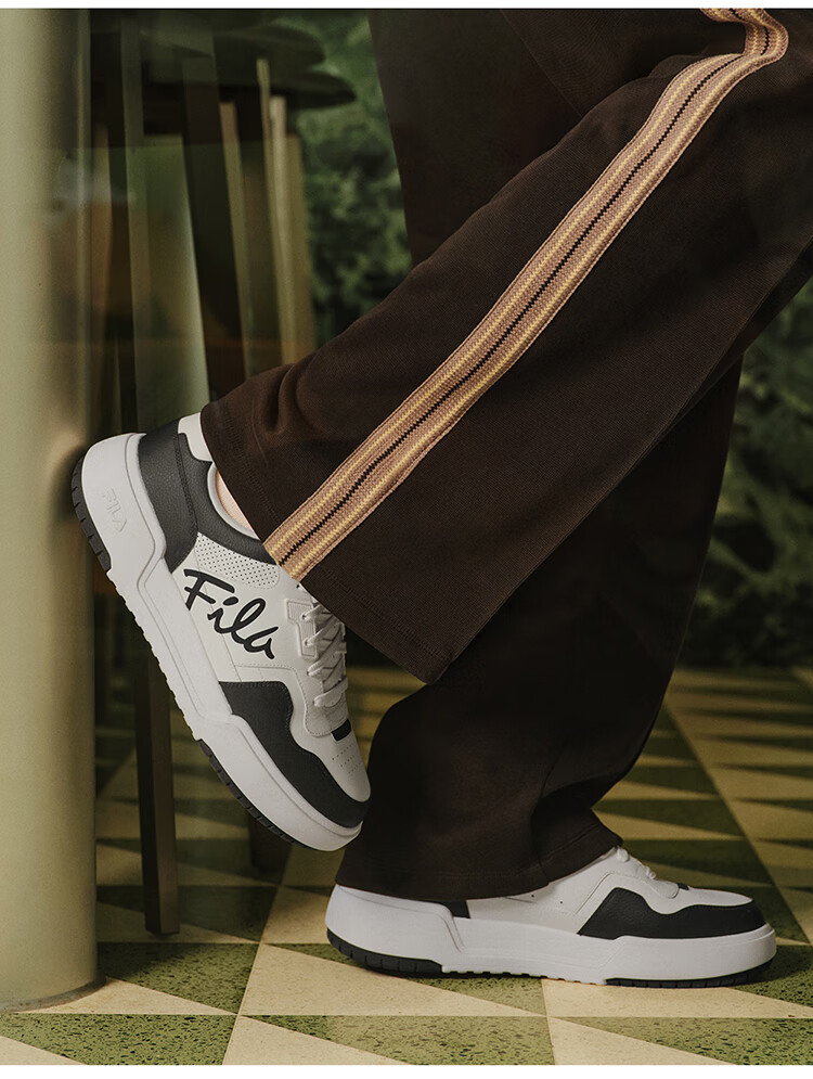 FILA Official [Yi Yangqianxi Edition] Men's Retro Square Casual Sneakers 24