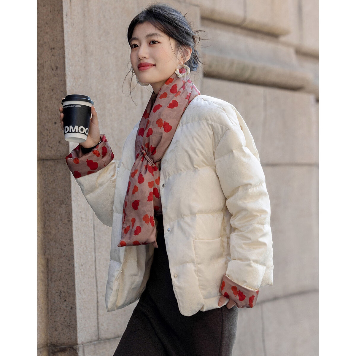Demana Light Embossed Elegant Jacquard Texture Winter National Style New Chinese 90% Duck Down Colorblock Scarf for Women Down Jacket