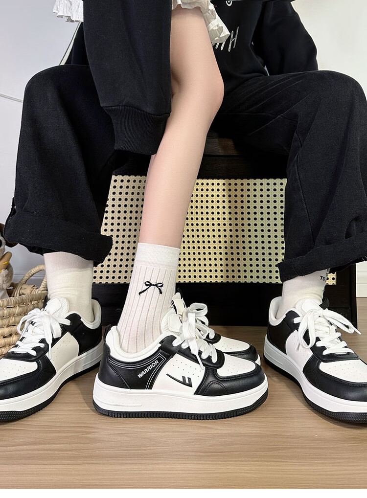 Huili Air Force One Couple Sneakers for Women And Men, Autumn Casual Shoes, Versatile Footwear for Women, White And Silver, Size 42 19
