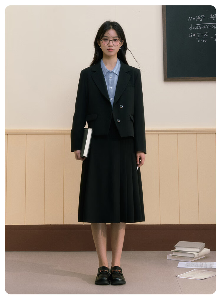 Miss Bird Lightweight Office Commuter Suit Set for Women Petite Short Blazer Professional Interview Formal Wear 14