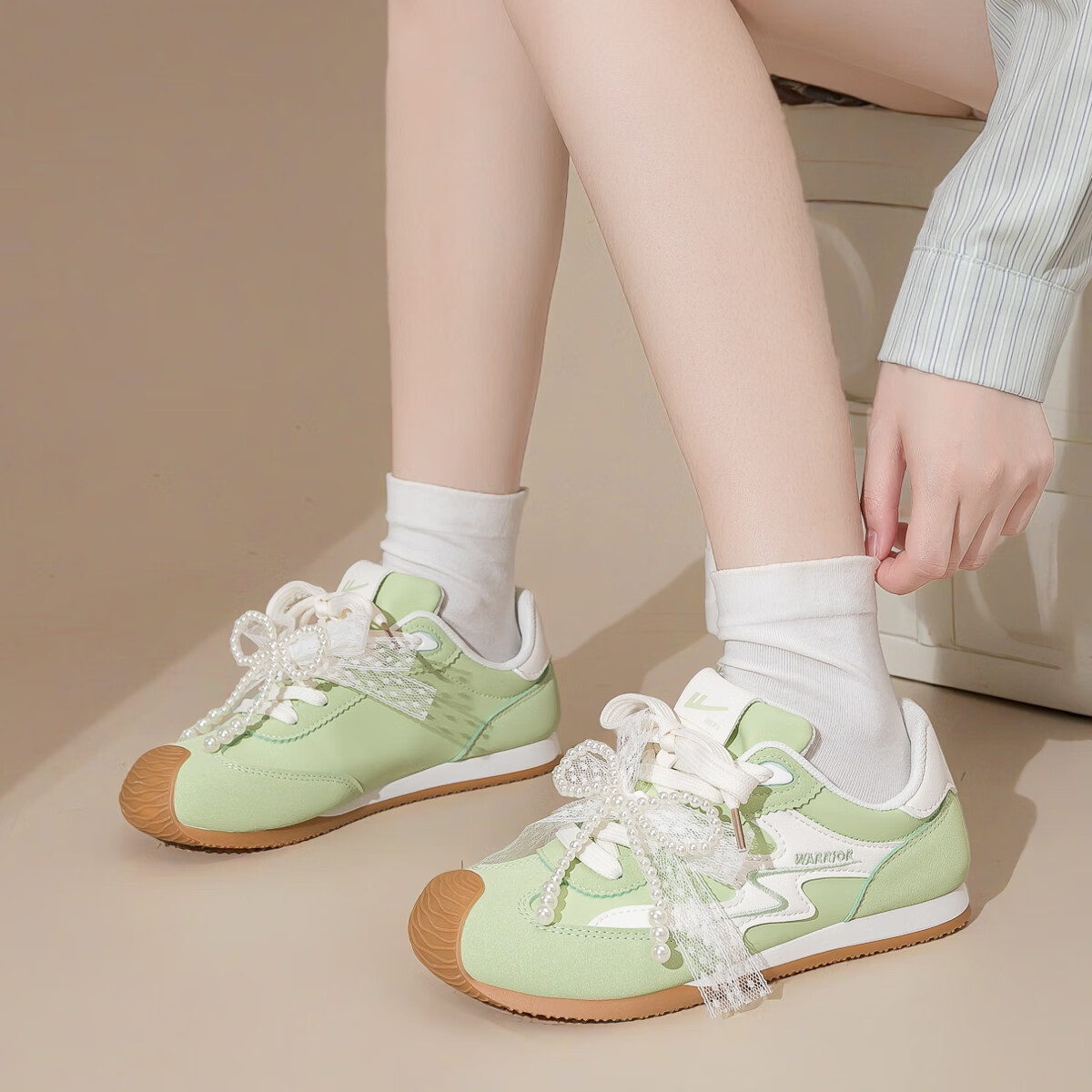 Huili Women's Shoes, Soft-Soled Dance Shoes, Ballet-Style Casual Sneakers WXY5237Z, White And Green (With Accessories), Size 40