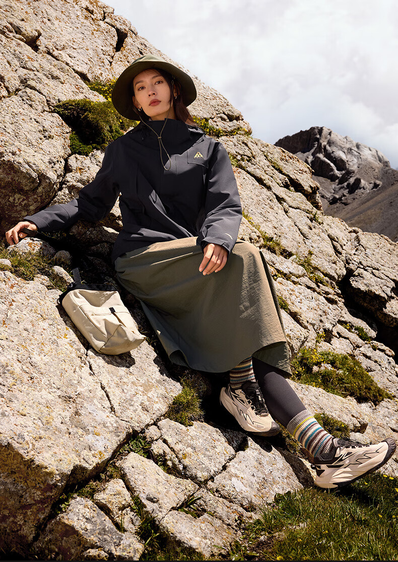 ANTA Water Shell 3.0 Functional 3-in-1 Women's Waterproof Windproof Mountaineering Jacket 2