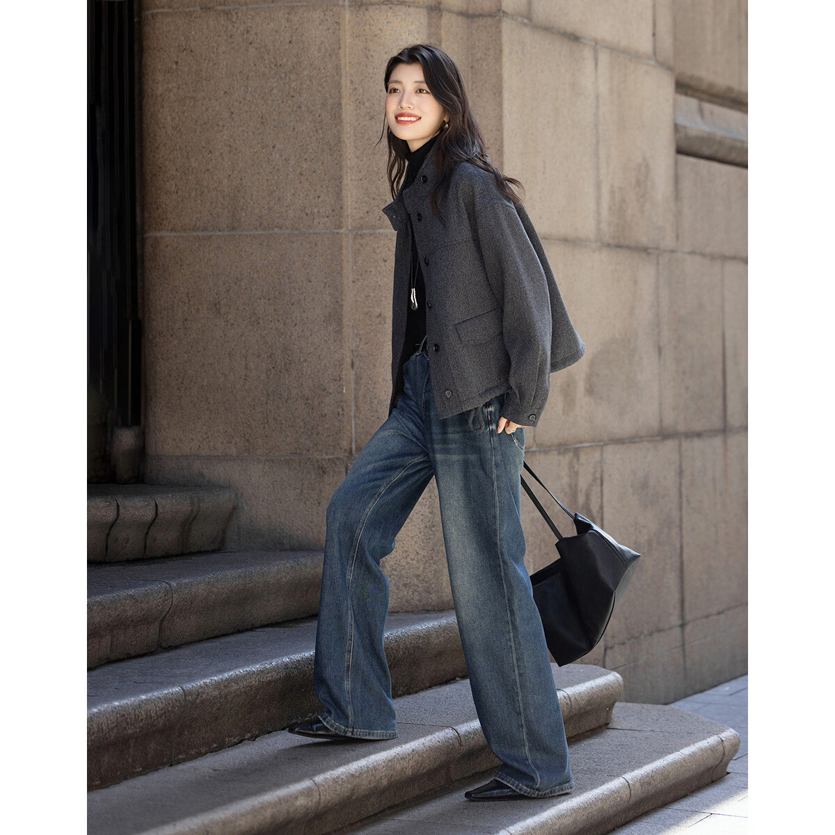 Demana [Low-Key Luxury] Winter Minimalist Stand Collar Large Pocket Drawstring Adjustable Loose Oversized Women's Coat