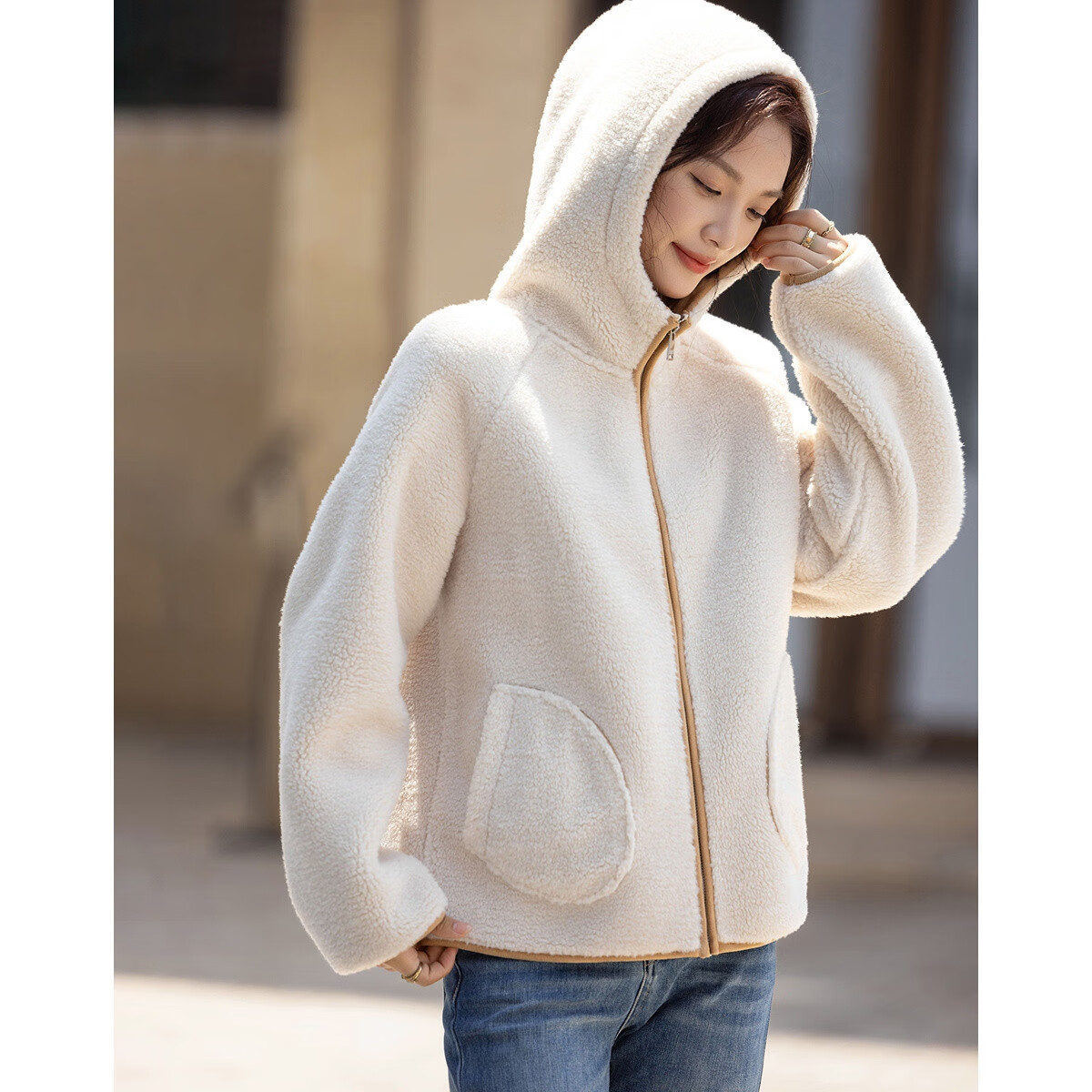 Demana [Velvet Winter Warmth] Winter Hooded Loose Fit Large Pocket Colorblock Faux Shearling Warm Petite Women's Coat
