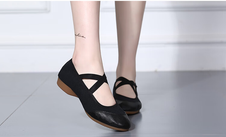 Teslita Red Dance Shoes Women Soft Sole Middle-Aged and Elderly Adult Mid-Heel Square Dance Canvas Shoes Black 18