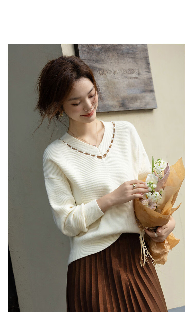 Demana [Lightwear Collection] Autumn Lady Style V-Neck Hollow Pearl Thread Drop Shoulder Slim Knit Sweater for Women 1