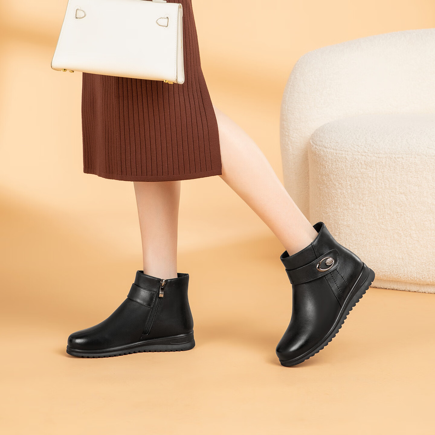 Kangnai Women's Winter Thick Plush Warm Cotton Boots Non-slip Middle-aged and Elderly Mom Leather Short Boots New Black 38