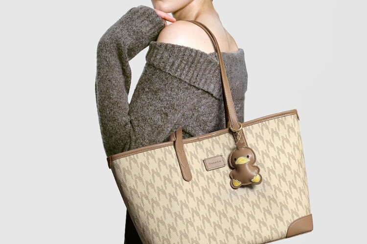 NUCELLE Angelababy's Duck Tote Bag, 2026 Light Luxury Niche Commuter Shoulder Bag for Women, Birthday Gift 26