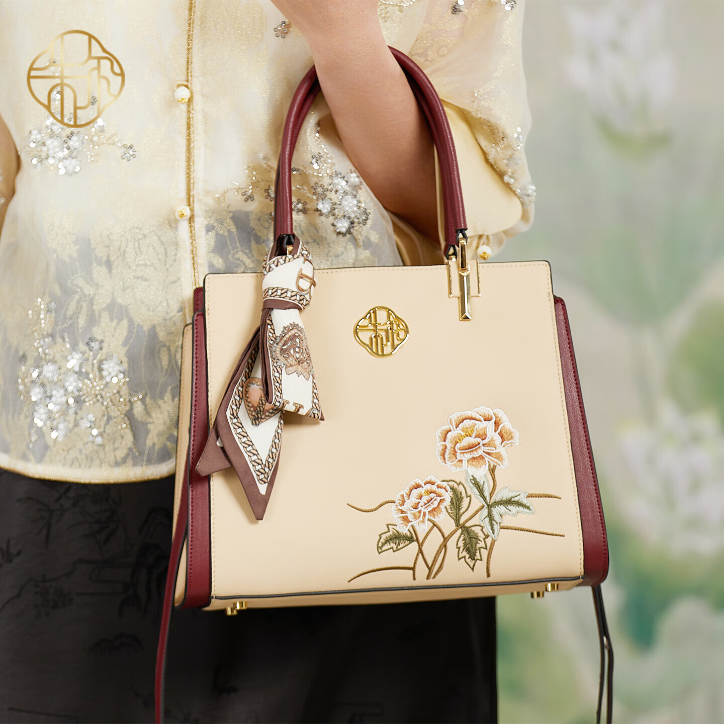 Zhur Women's Bag 2026 New Chinese Style Embroidered Cowhide Handbag Practical Birthday Gift for Mom
