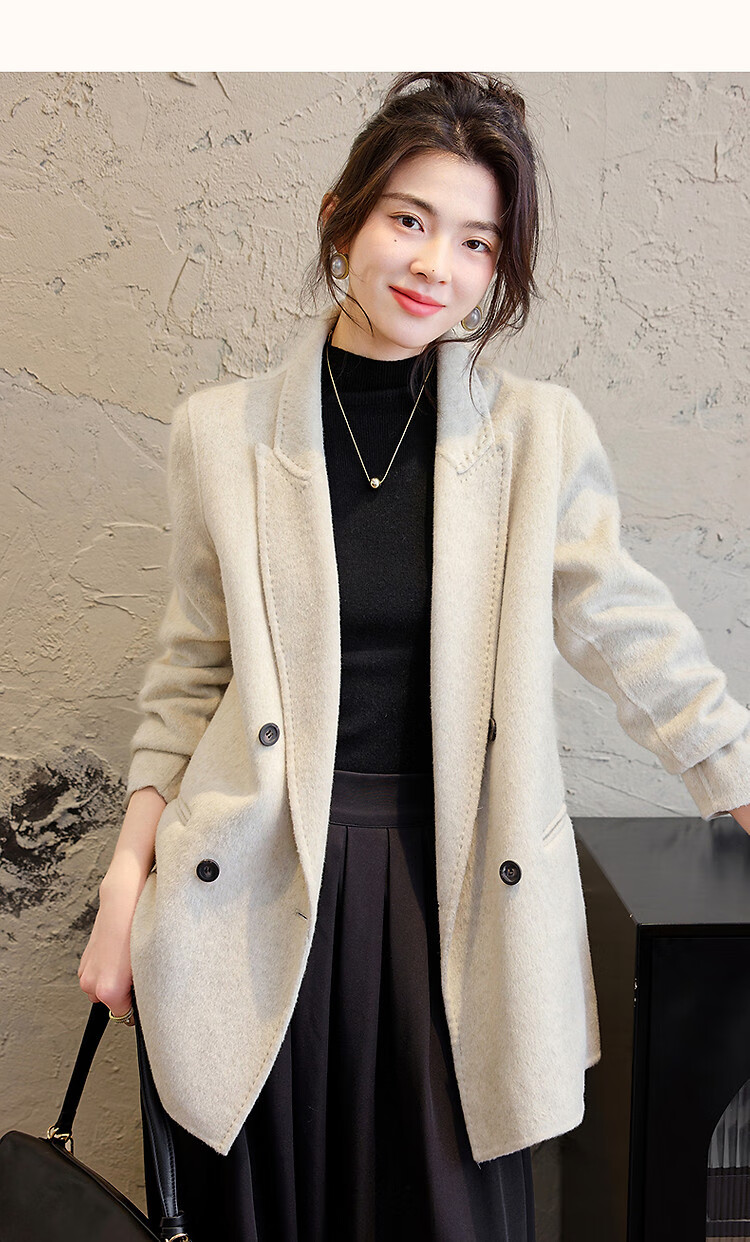 Dme [Elegant Aesthetics] Winter New Slim Fit Long Sleeve Double-Breasted Shearling Wool Short Coat for Women 16