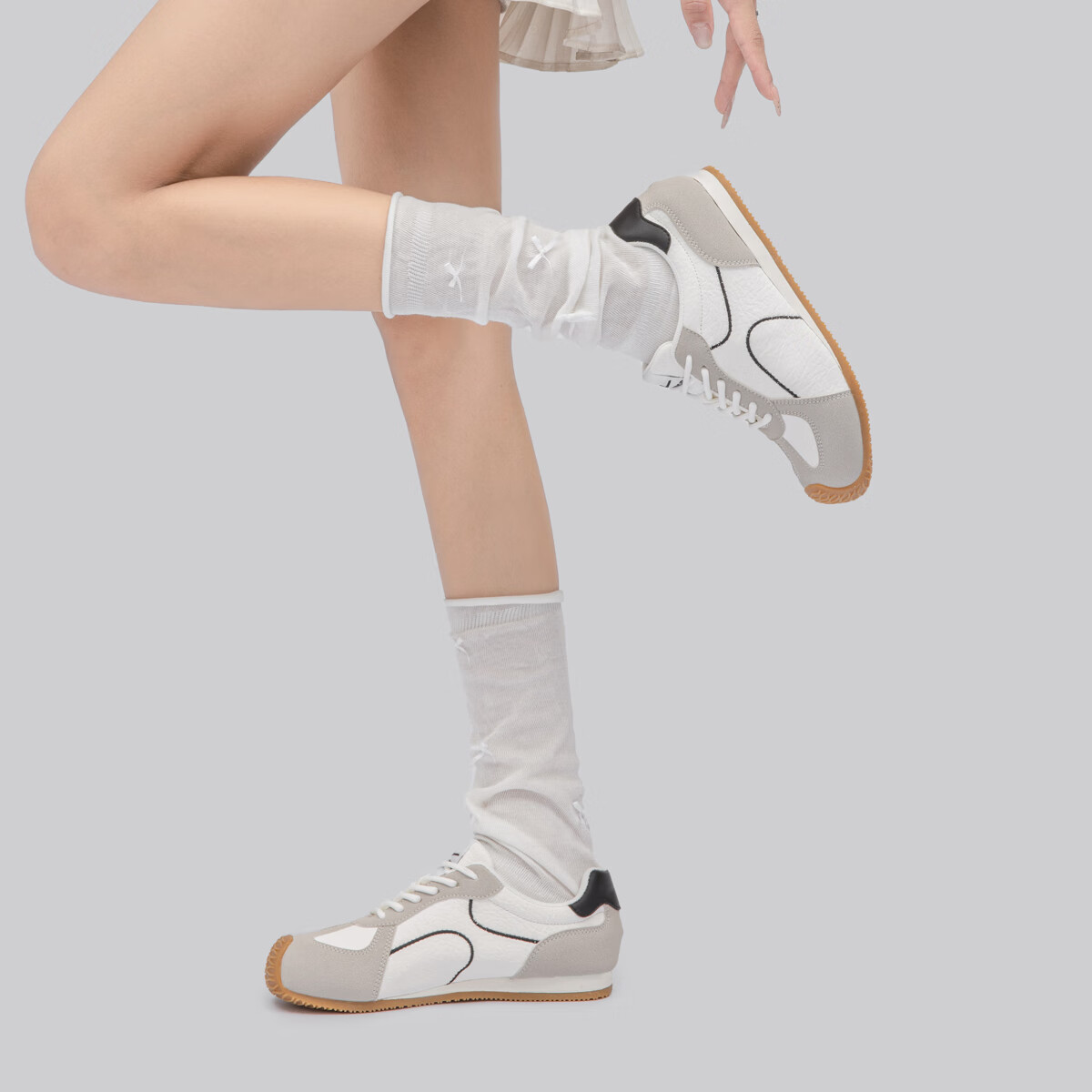 Huili Women's Leather Shoes, German Training Shoes, New Autumn Casual Low-Top Thin-Soled Sneakers WXY4772, White And Gray, Size 35