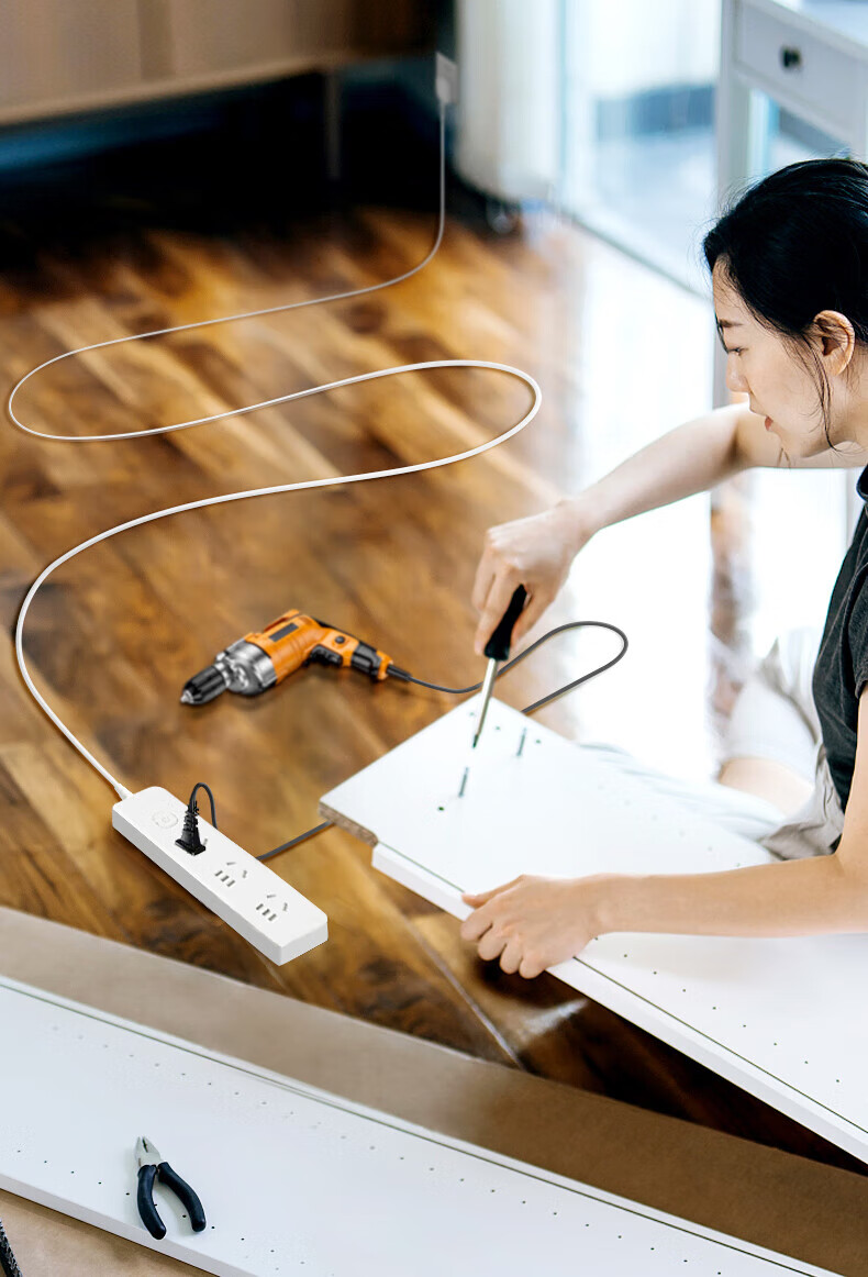 Schneider New National Standard Safety Power Strip, Socket/power Strip/outlet Strip, 6 Outlets with Master Switch, Total Length 1.8 Meters, A+C 20W 3