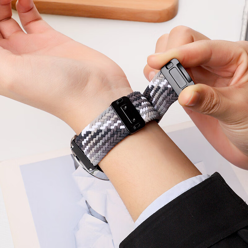 CHENSONG Magnetic Woven Folding Clasp Watch Band Strap for Huawei Watch GT6/6Pro 46mm Black