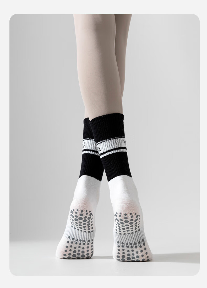 VICTORIATOURIST Women's Sports Socks 2 Pairs Non-Slip Yoga Pilates Training Mid-Calf Fitness Socks 20