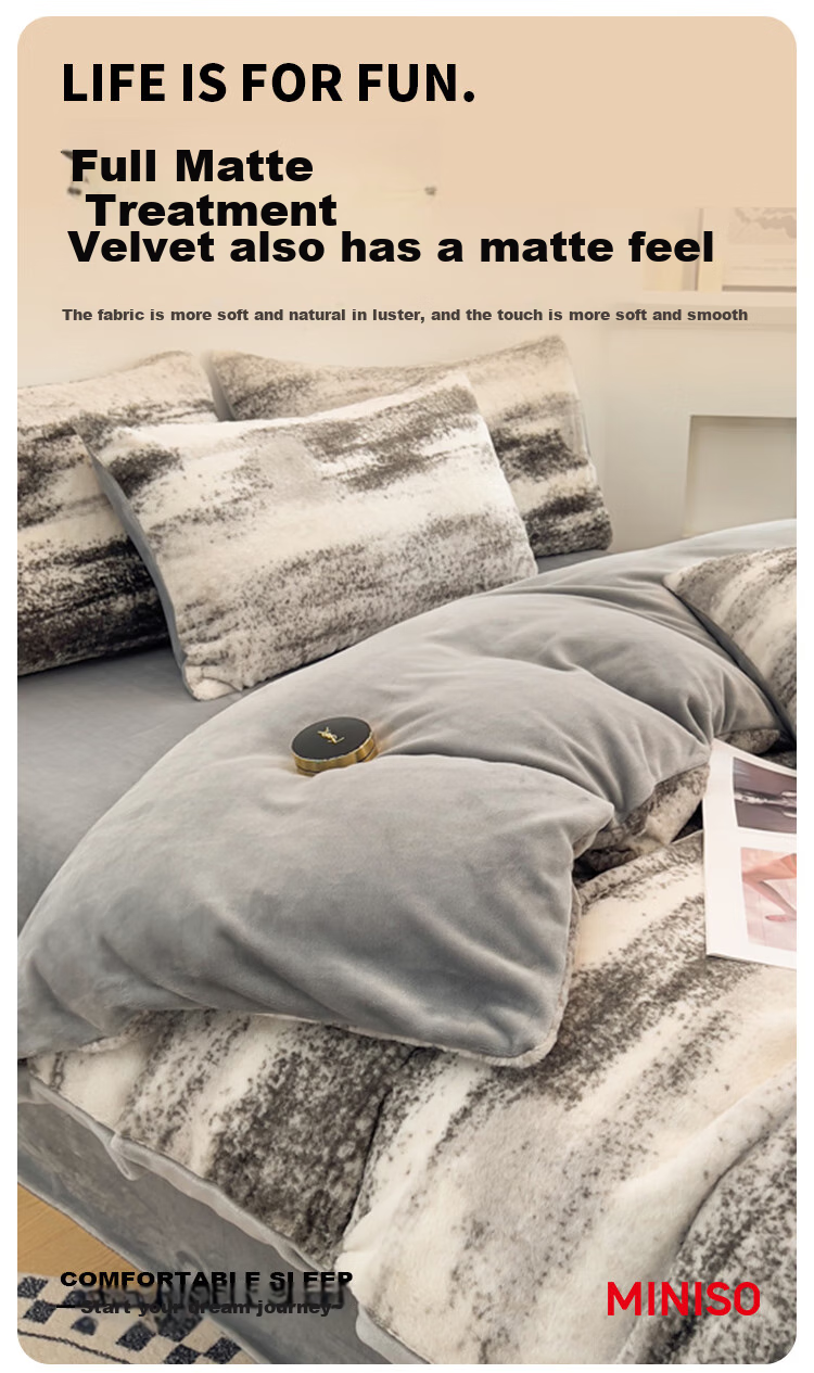 MINISO Printed Rabbit Fleece Four-Piece Bedding Set, Fleece-Lined Thickened Bed Sheet And Duvet Cover, 200x230cm, for 1.5/1.8 Meter Bed 4