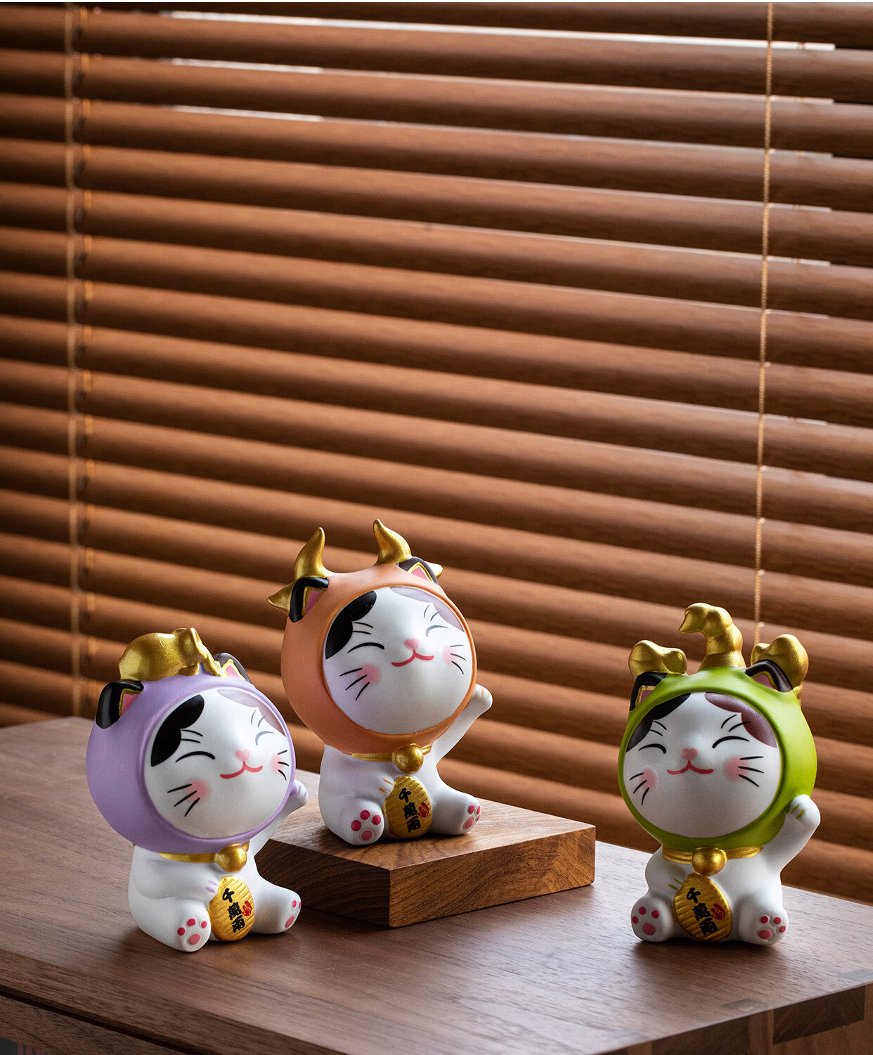 Tonghe Japanese Style Cute Zodiac Taurus Cat Figurine New Year Fortune Lucky Cat Christmas Gift 2