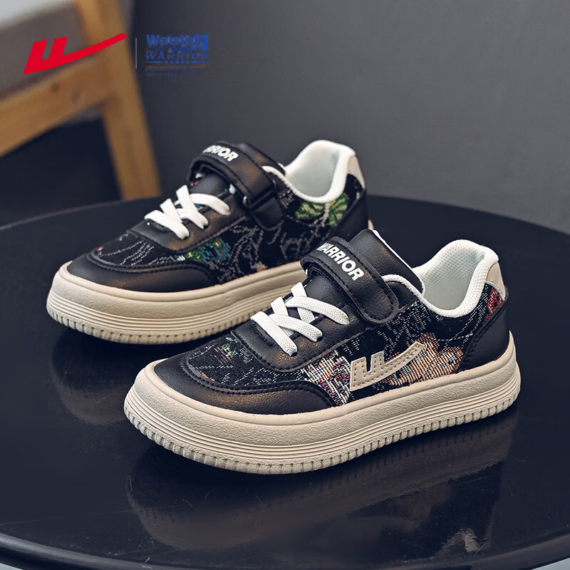 Warrior Children's Shoes, Boys' Sneakers, Spring And Autumn Style, Breathable Low-Top Canvas Shoes for Boys, WZ(TH)-2019, Black, Size 29