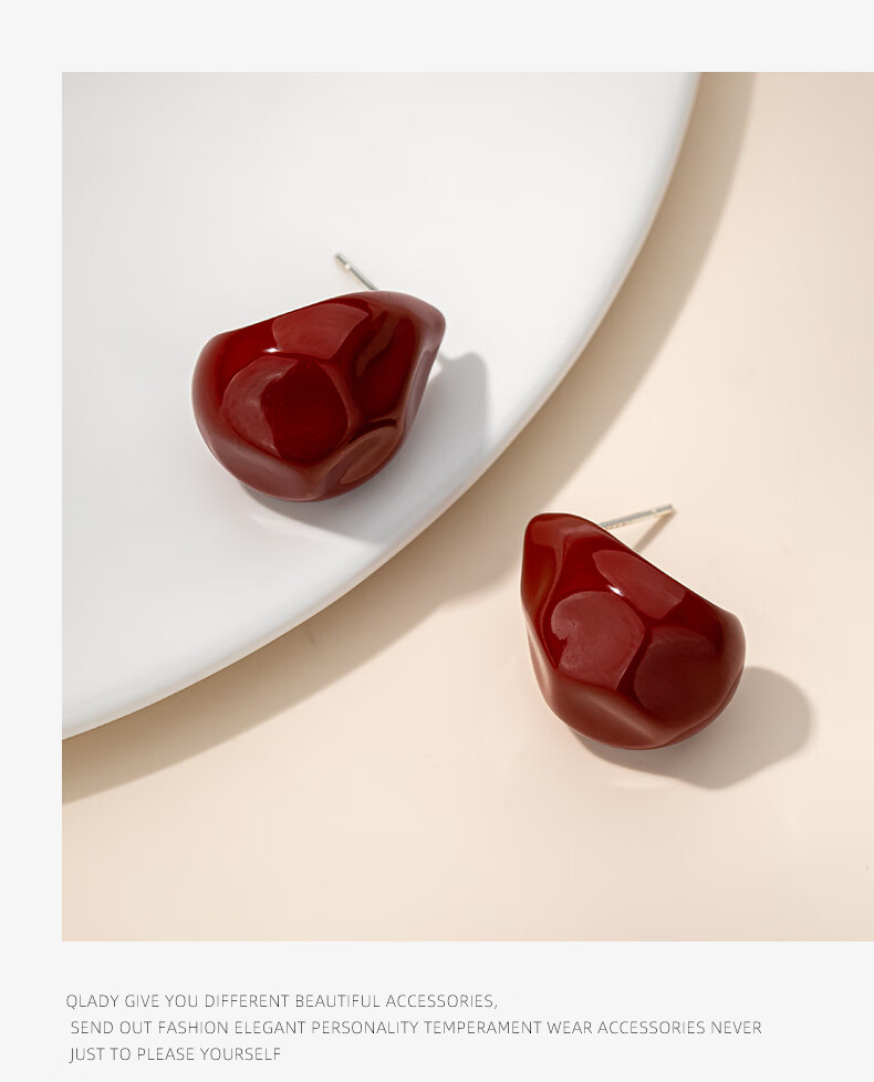 Qlady Water Drop Retro Red Earrings for Women, Elegant And High-End Silver Stud Earrings, New 2025 Style Earrings, New Year Gift 2