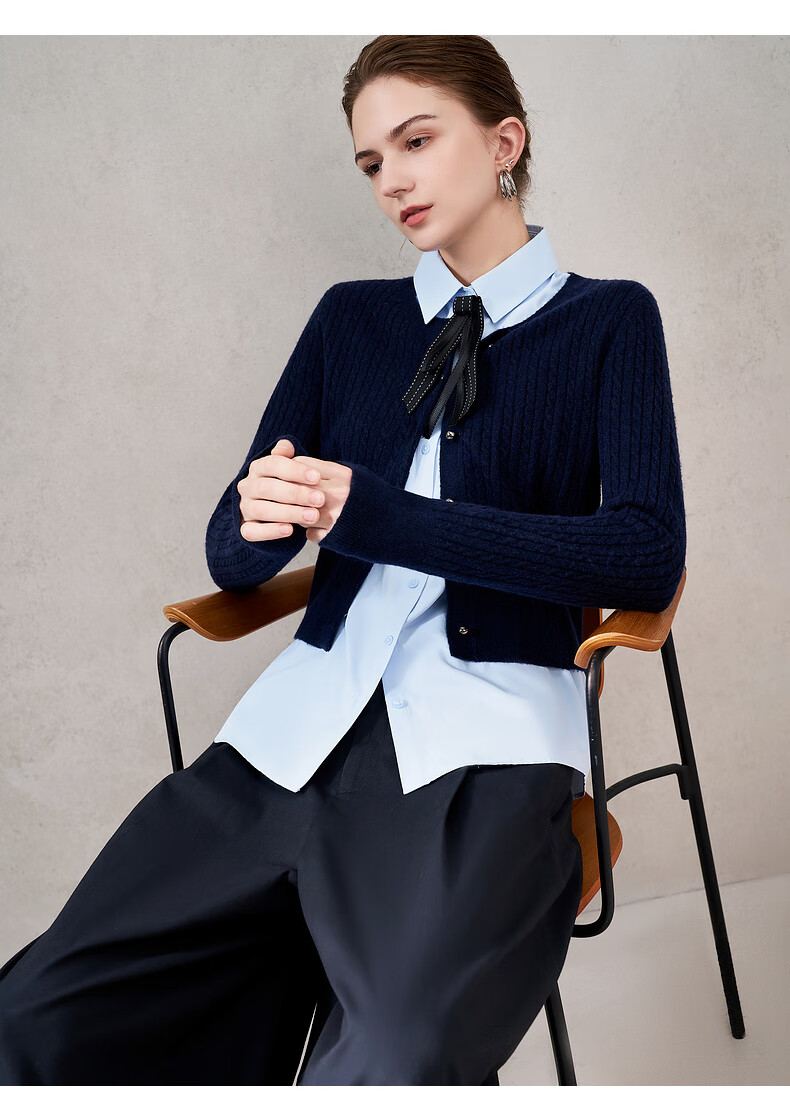 G2000 Women's Long Sleeve Commuter Shirt with Bow Tie, Cotton Comfort, All-Season, Mall Style 15
