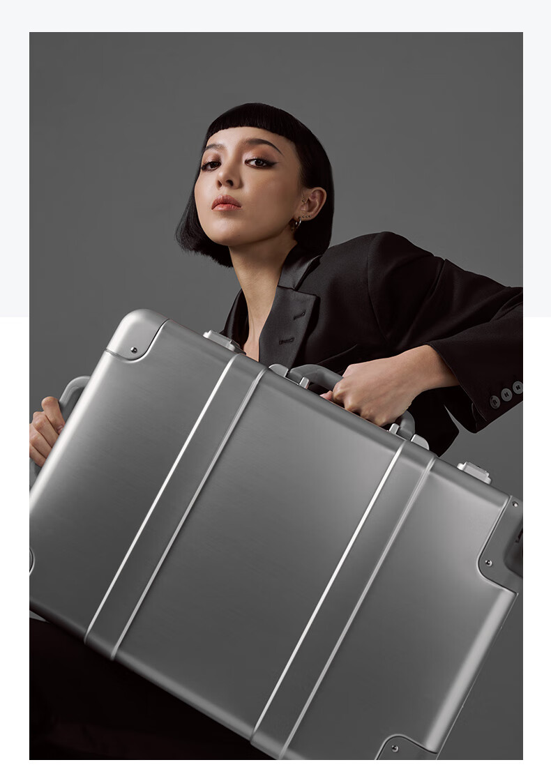 90 Points 20-inch Aluminum Magnesium Alloy Trolley Case Metal Carry-on Luggage Unisex High-end Business Password Lock Silver 3