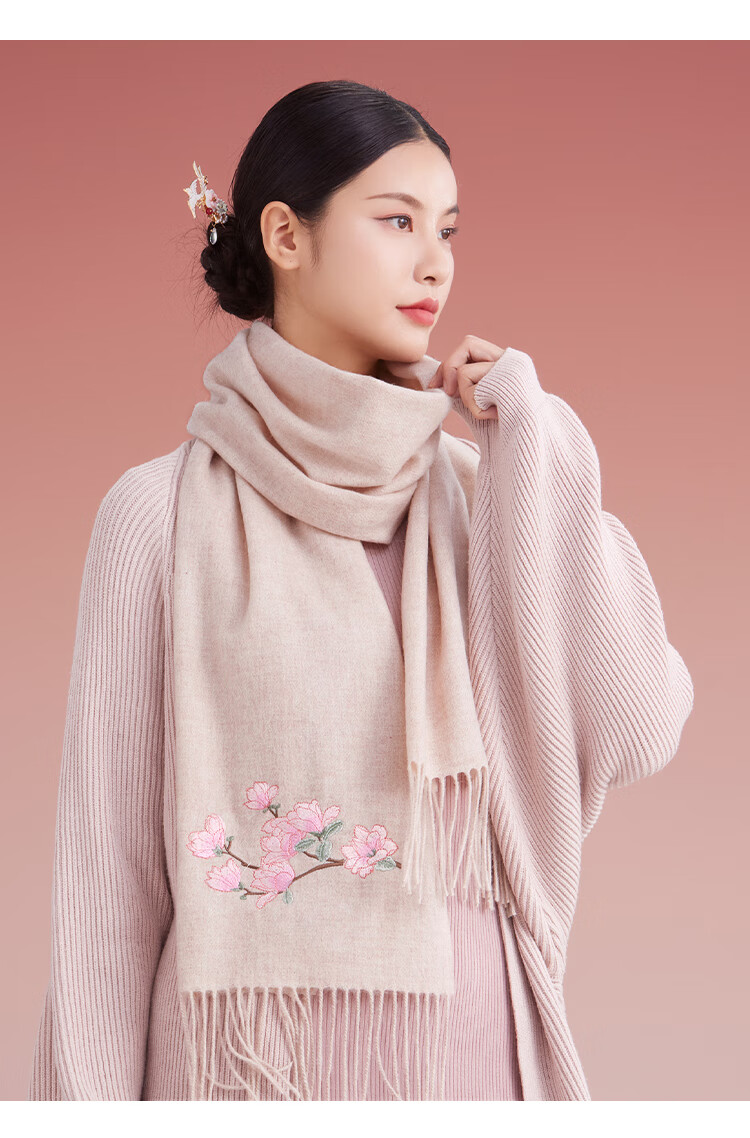 Shanghai Story 100% Wool Embroidered Scarf and Gloves Gift Box Warm Set Autumn Winter Women's Birthday Gift Magnolia 14