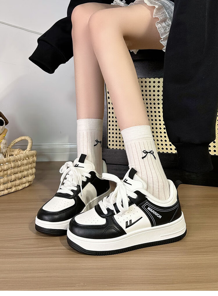 Huili Air Force One Couple Sneakers for Women And Men, Autumn Casual Shoes, Versatile Footwear for Women, White And Silver, Size 42 22