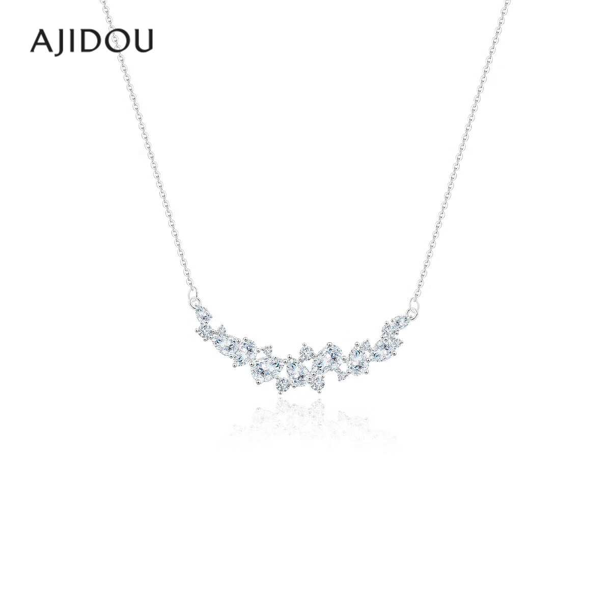 Aji Bean Necklace for Women Autumn Winter Popular Wisteria Flower Smile Choker Lightweight Luxury Sweater Chain Everyday Versatile