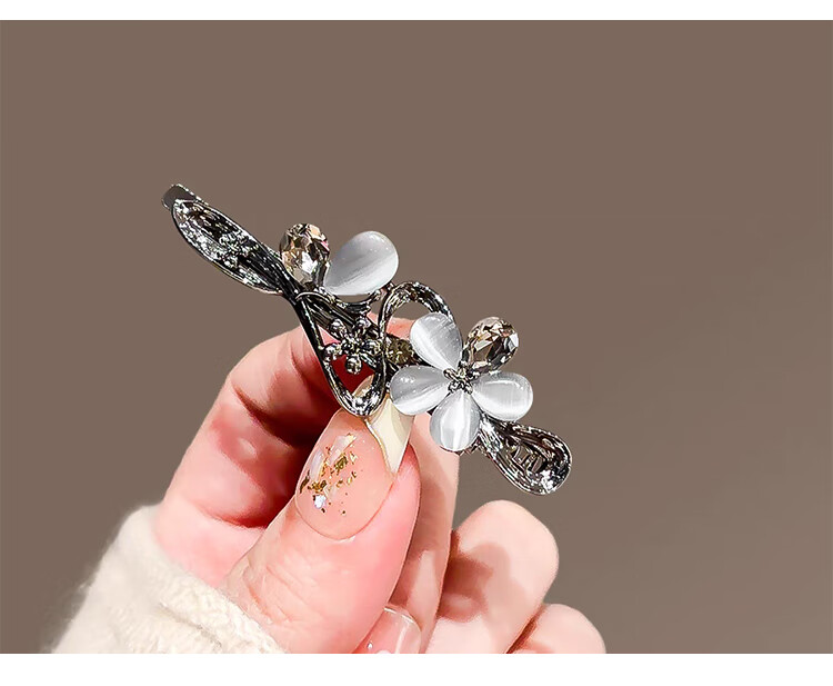 CHIMERA Delicate Floral Edge Clip Elegant Side Bang Hair Clip Duckbill Hairpin Hair Accessories for Women Birthday Gift 8