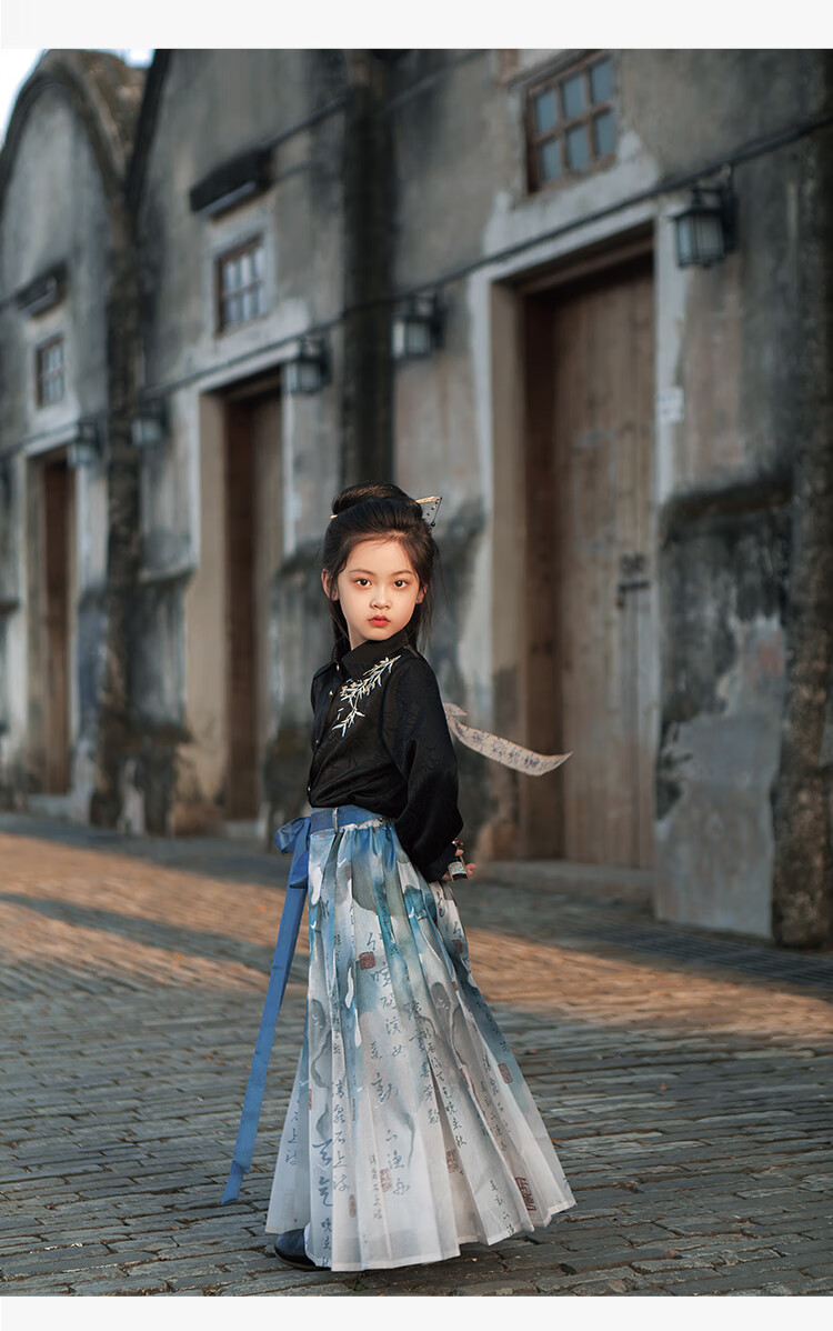 Qibo Girls' Spring 2025 New Chinese-Style Hanfu Top (Top Only), Ma Face Skirt, Ink-Style Top 6