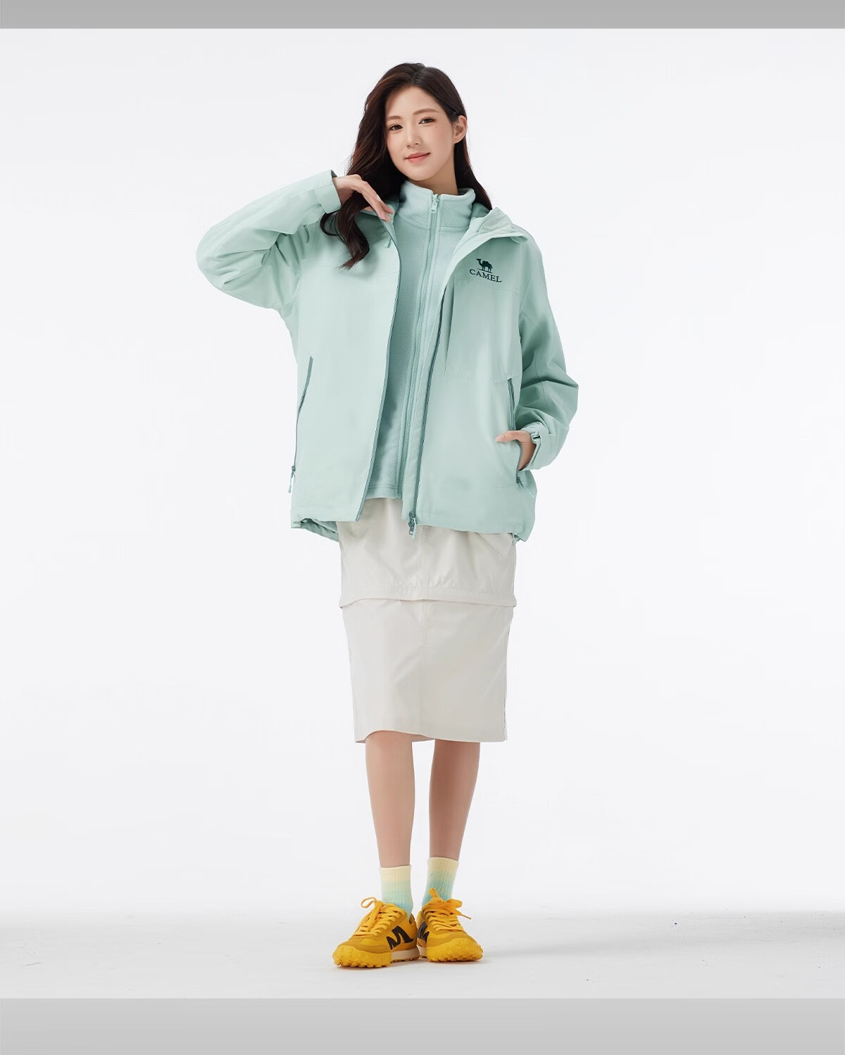 Camel Women's Outdoor Jacket Unisex 3-in-1 Windproof Waterproof Coat New Arrival 17