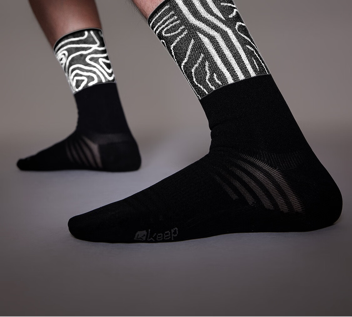 Keep Reflective Sports Socks Antibacterial Odor-Resistant Breathable Non-Slip Basketball Running Socks Unisex Badminton Green M 2