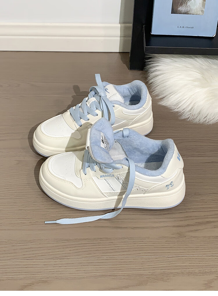 Warrior Korean Style Versatile White Sneakers for Women, New Fleece-Lined Shoes for Female Students, Off-White and Light Blue, Fleece-Lined, Size 36 (Runs Small) 8