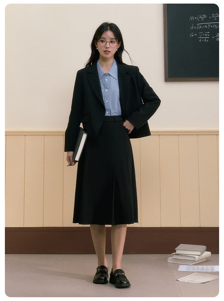 Miss Bird Lightweight Office Commuter Suit Set for Women Petite Short Blazer Professional Interview Formal Wear 13