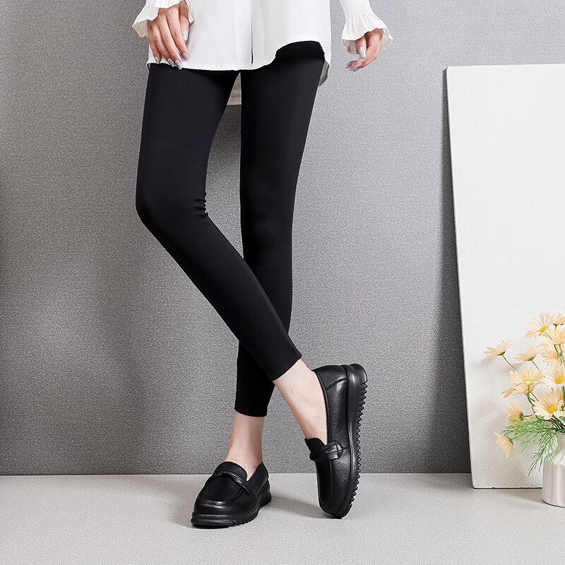 Hengyuanxiang Women's Wide Fit Slip-On First Layer Cowhide Round Toe Nurse Shoes J50818 Black Size 39